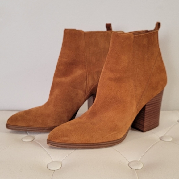 Marc Fisher Alva Pointy Toe Block Heel Suede Leather Boots Size 10M - Picture 1 of 13